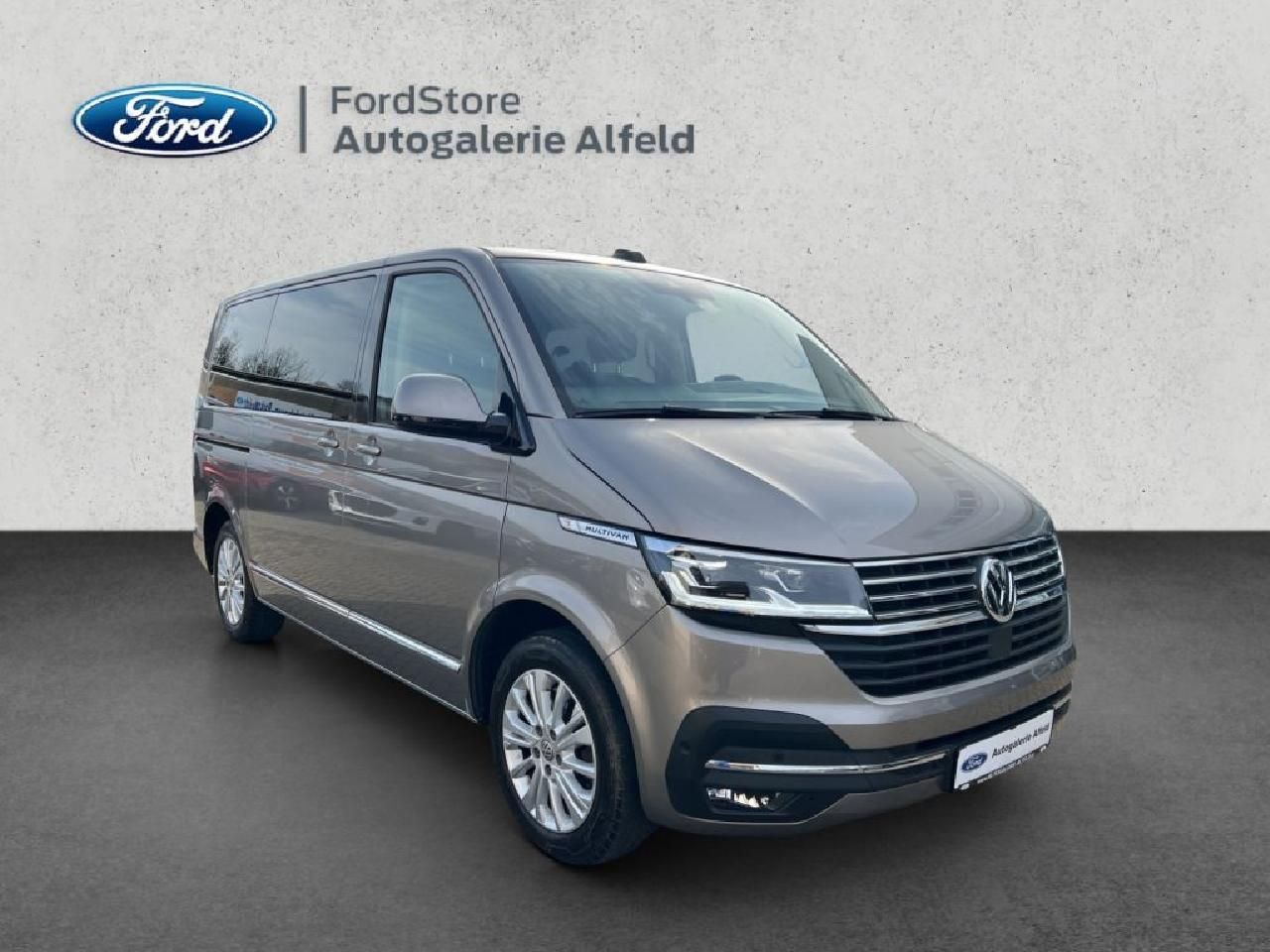 Volkswagen T6.1 Multivan Highline AHK ACC el. Schiebetüren foto 7