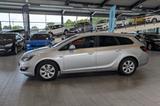 Opel Astra ST 1.4 Turbo Exklusiv Autom. *AHK*Navi* - Opel Astra: Silber