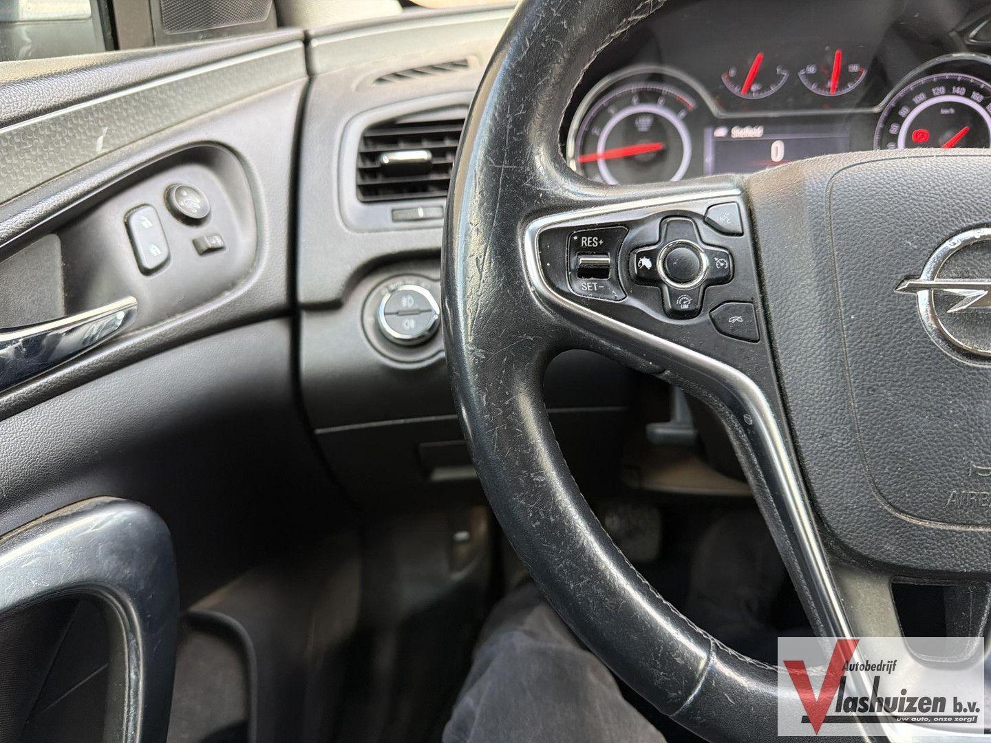 Opel Insignia 2015 — photo 9