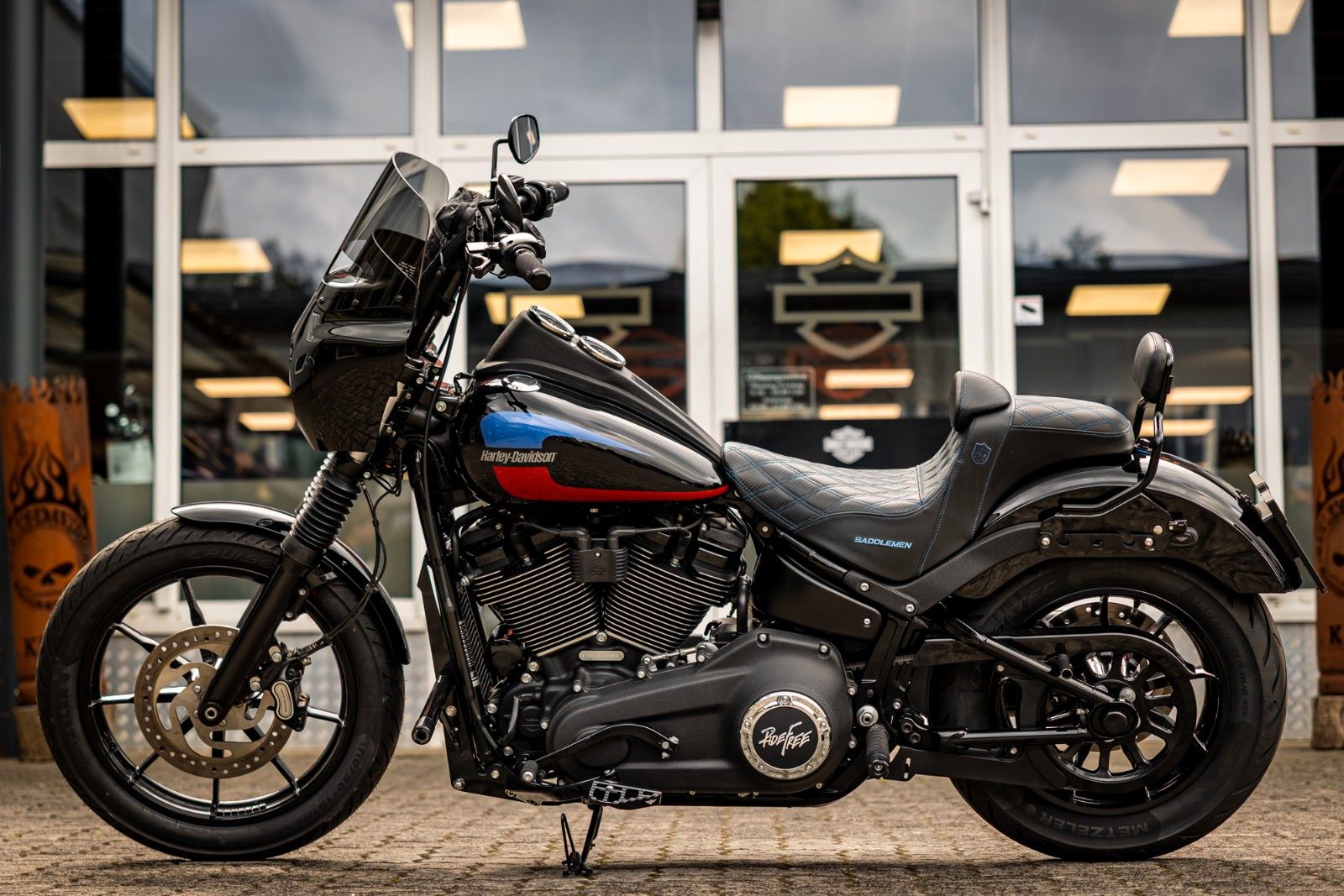 Fahrzeugabbildung Harley-Davidson FXLR LOW RIDER - JEKILL & HYDE -