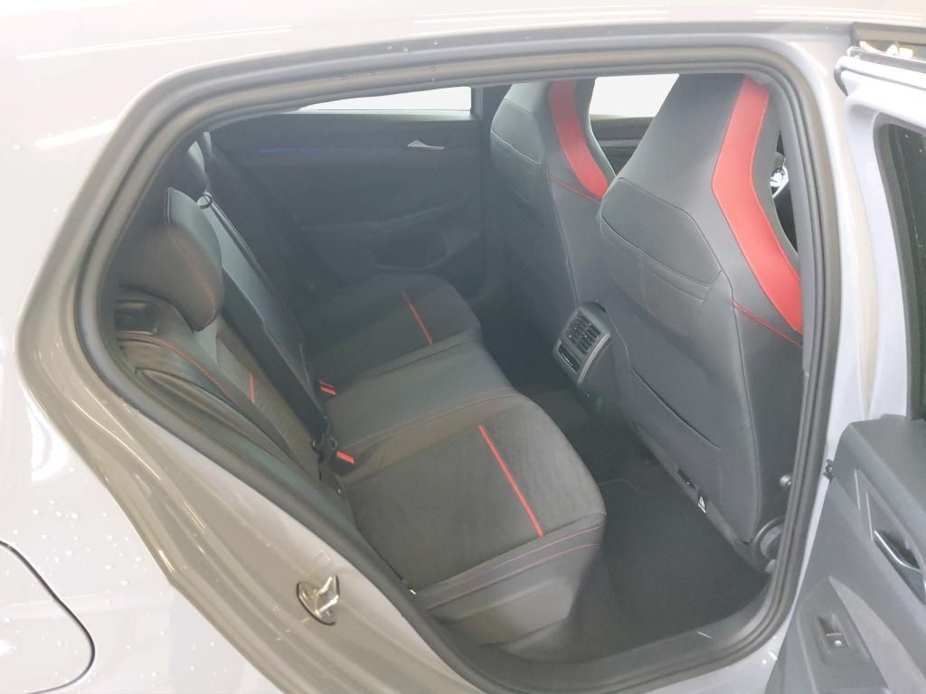 Volkswagen Golf - Bild 6