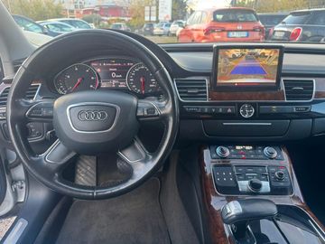 Audi A8 - 10
