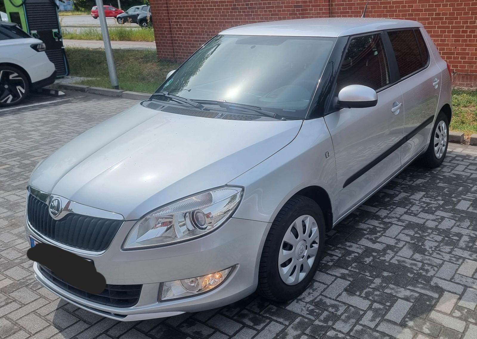 Skoda Fabia 1.2l TSI 63kW Ambiente TÜV neu