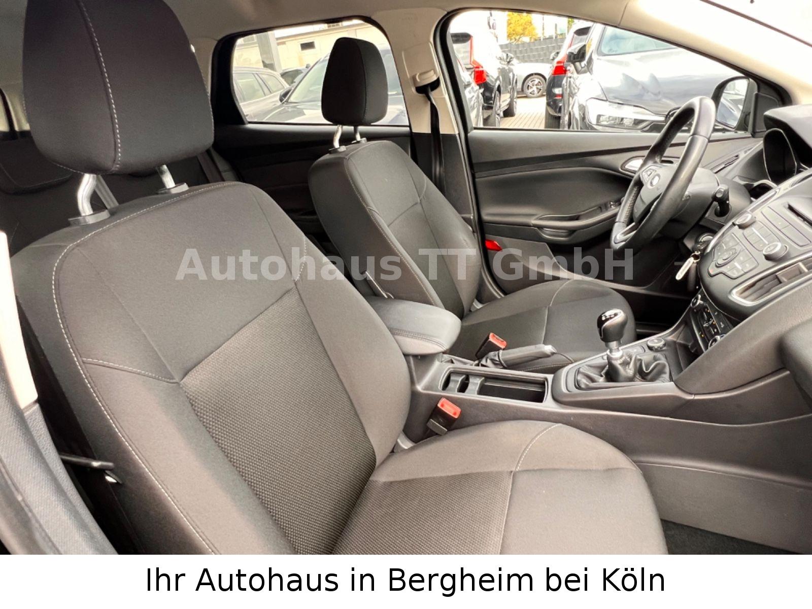 Ford Focus 2015 — photo 13