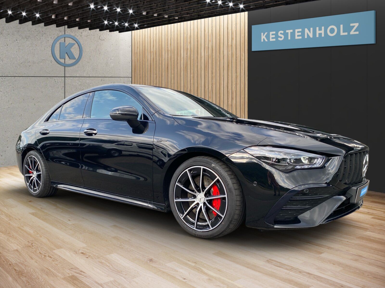 Mercedes-Benz AMG CLA 35 4M Coupé *NIGHT*BURM*MBEAM*PANO*DISTR imagem 2