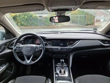 Opel Insignia - 10