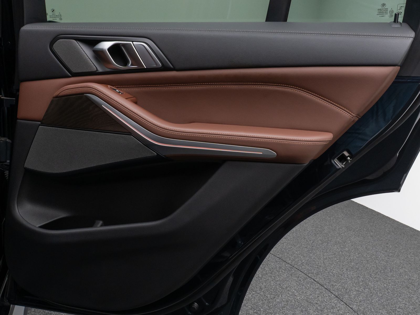Fahrzeugabbildung BMW X5 xD45e M Sport 360°HUD DAB H/K Individual 21Zl