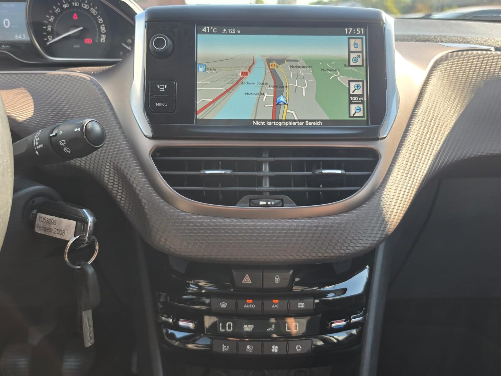 Peugeot 2008 Allure! TÜV NEU! Bordcomputer! Wenig KM!
