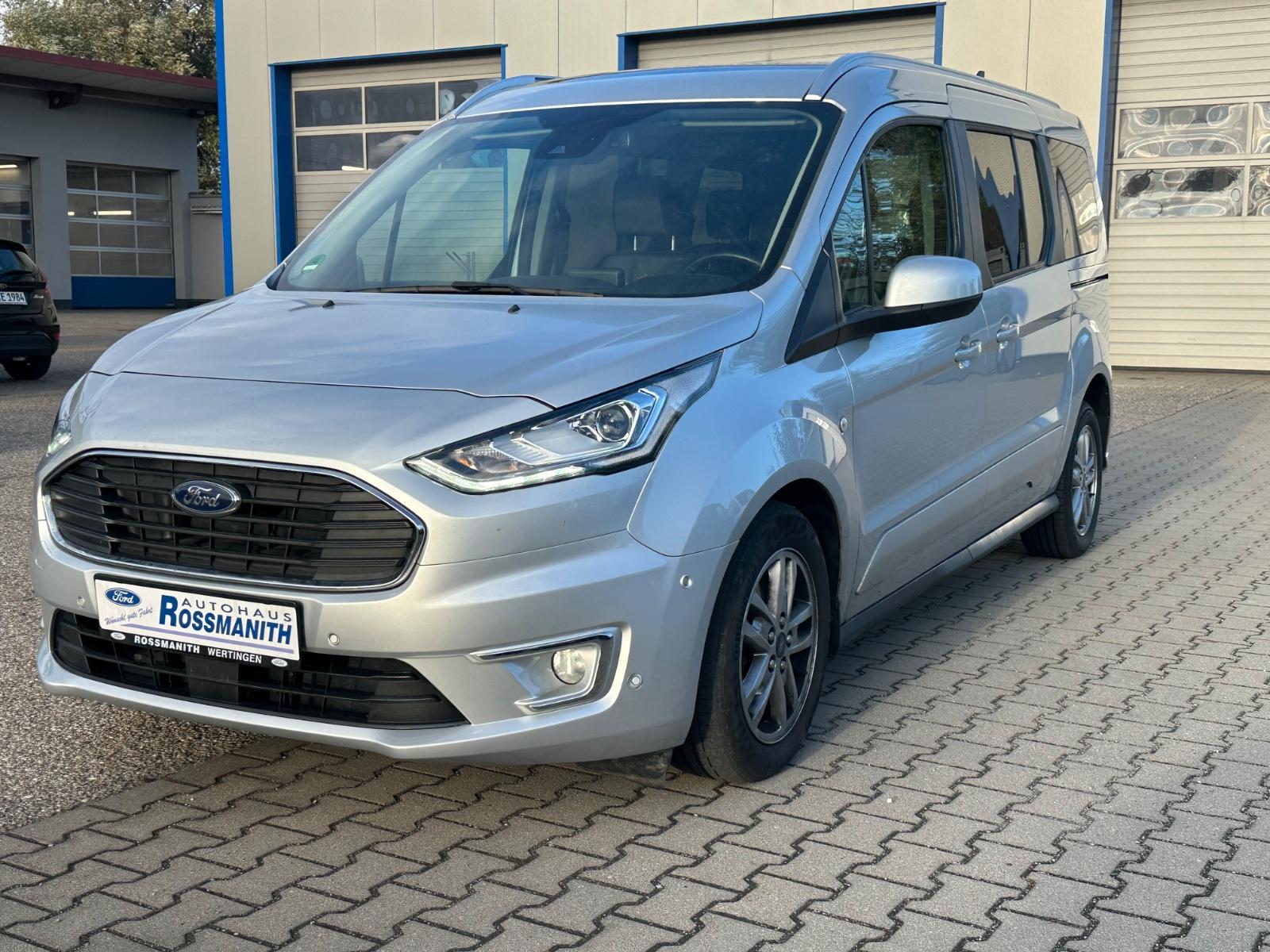 Ford Grand Tourneo