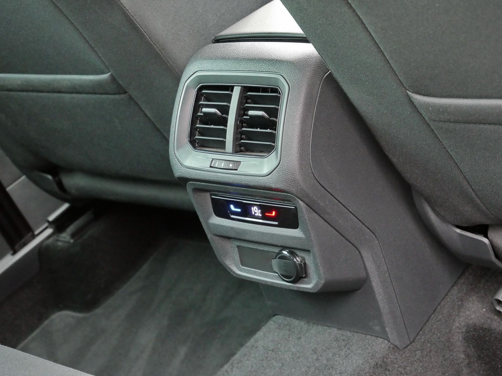Volkswagen Tiguan - Bild 17
