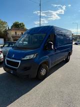 Peugeot Boxer 328 2.2 BlueHDi 120 S&S PC-TN Furg - blaue Peugeot Boxer
