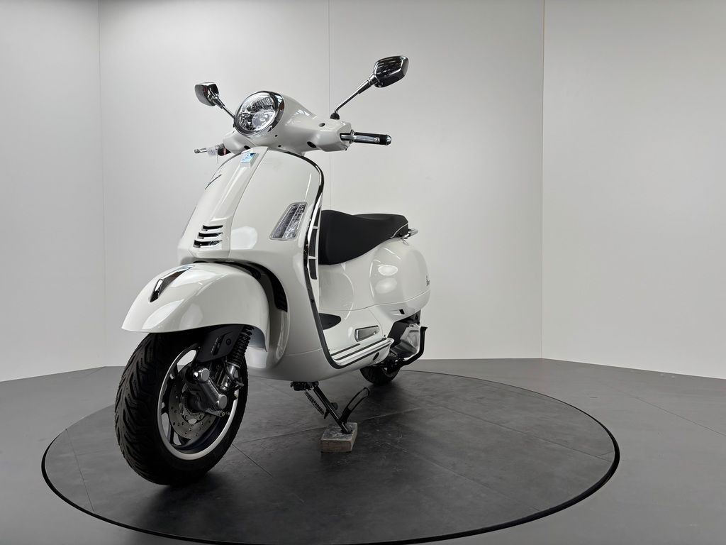 Fahrzeugabbildung Vespa GTS 310 FL SUPER *NEUFAHRZEUG 2026 *