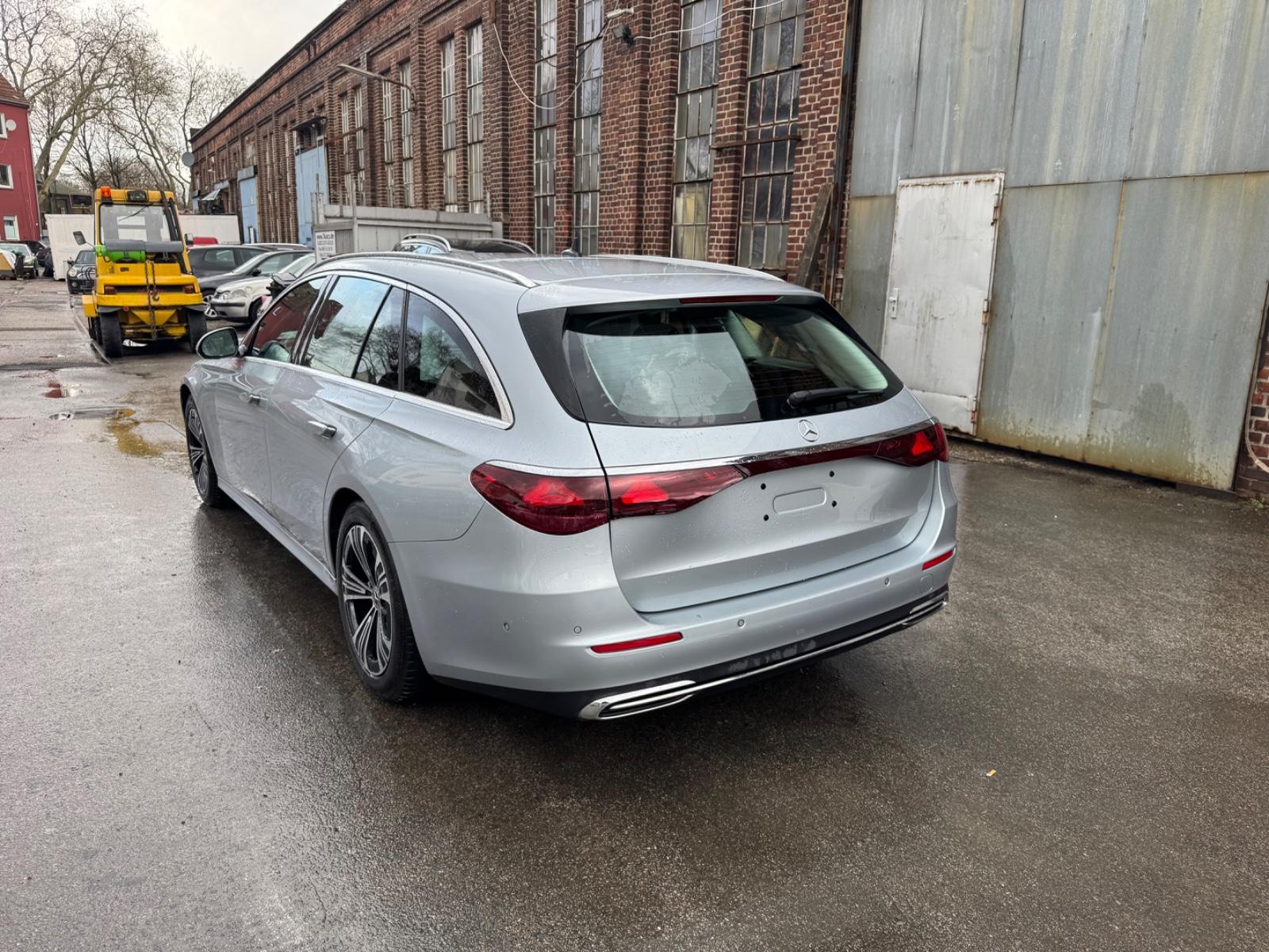Mercedes-Benz E 220 d W214 Avantgarde Advanced Lenkradheizung