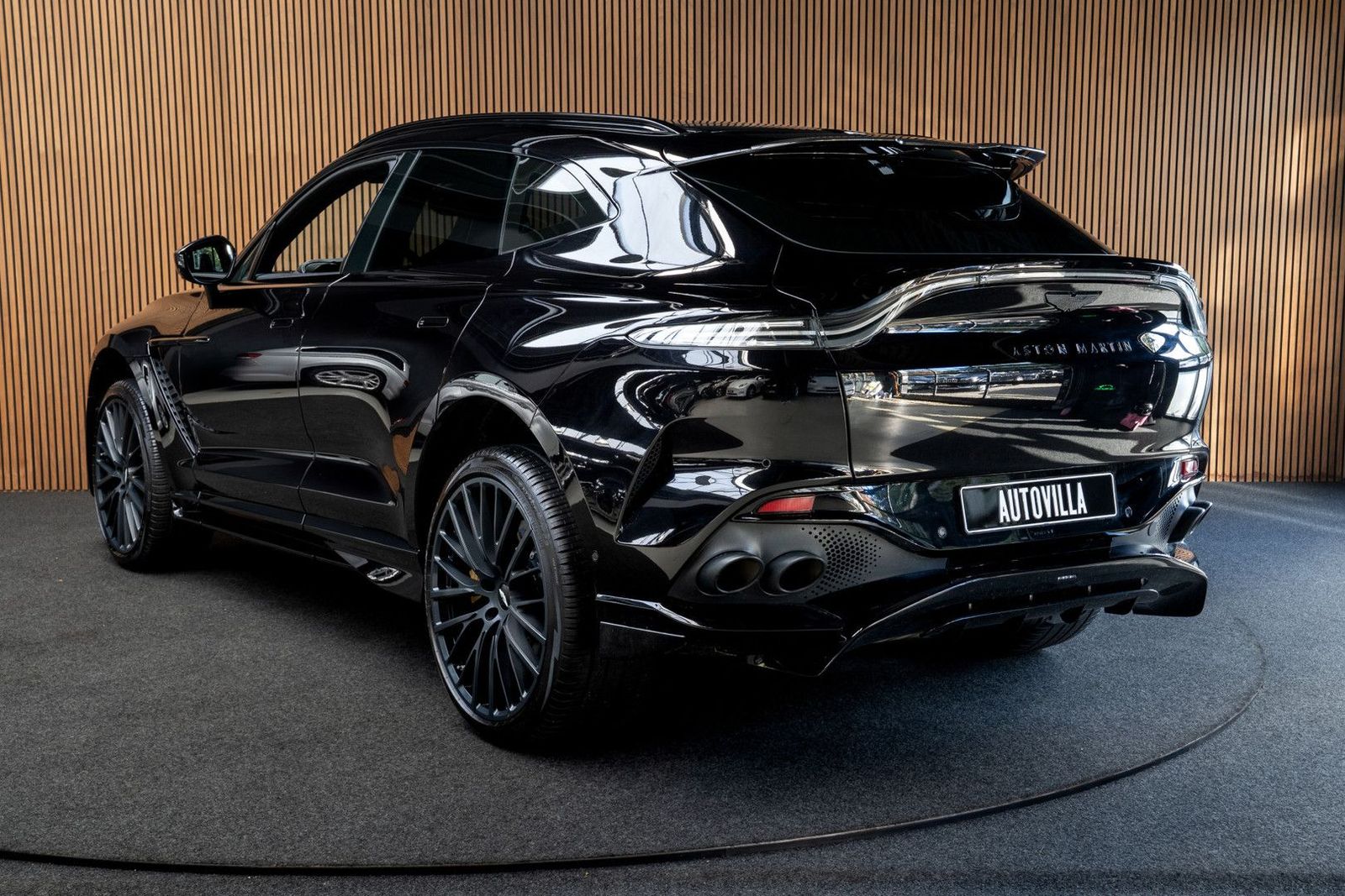 Aston Martin DBX 4.0 V8 707 Carbon Keramisch Softclose Pano A imagem 3