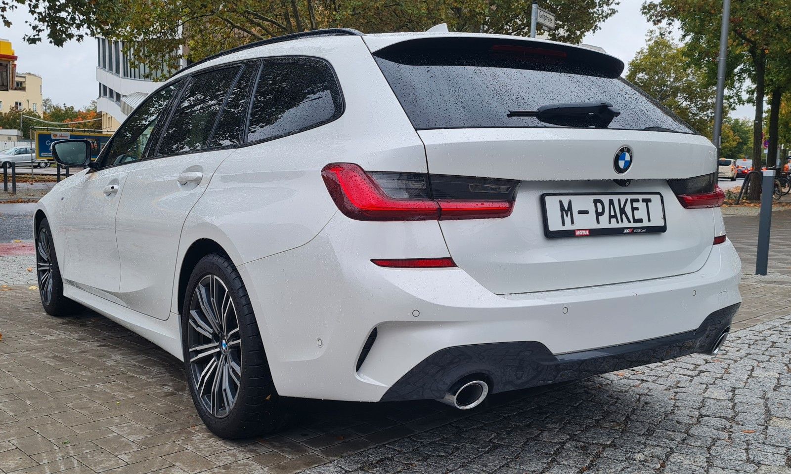 BMW 320d xDrive Touring M Sport paket foto 5