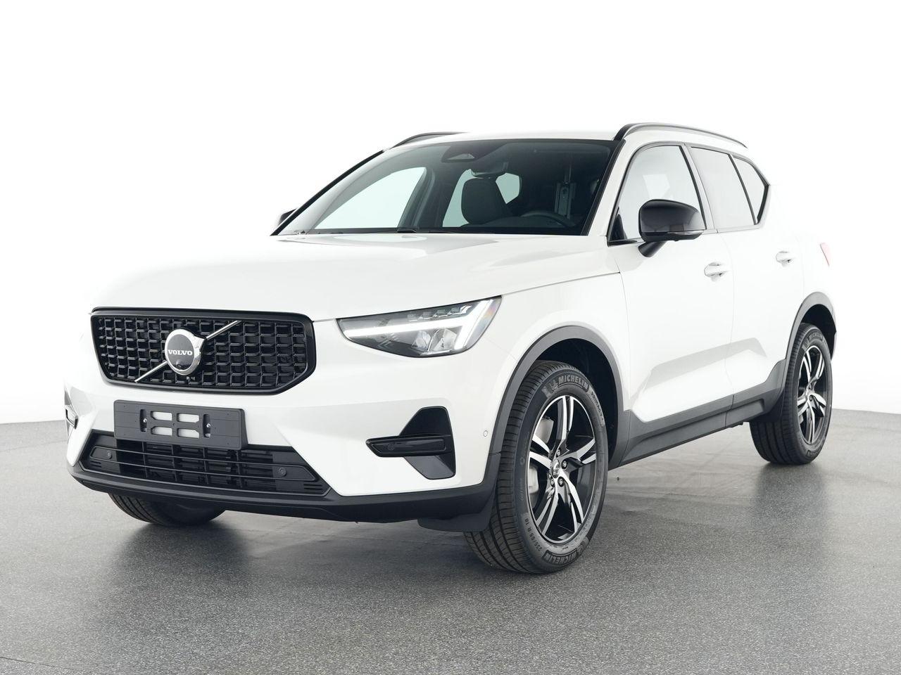 Volvo XC 40 B4 Mild-Hybrid Benzin Plus Dark 2WD