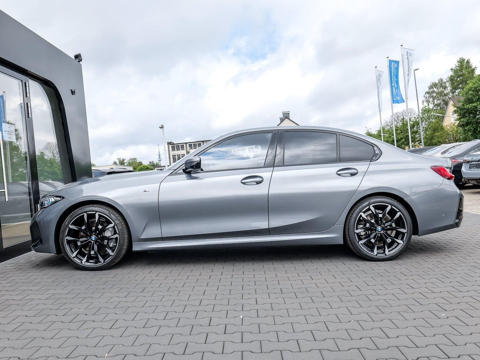 BMW 330i xDrive M Sport HUD ACC 360°KAM RFK NAVI LM