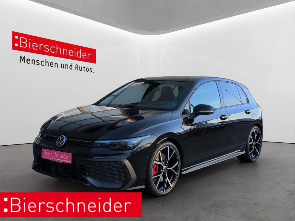 Golf GTI 8 2.0 TSI DSG IQ.LIGHT NAVI PANORAMA HK