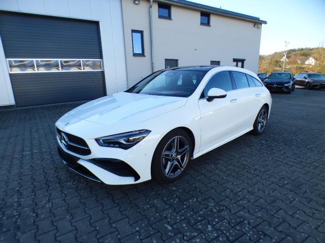 Mercedes-Benz CLA 180 Shooting Brake AMG Prem. Pano AHK Memory