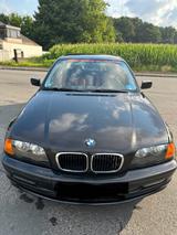 BMW 323i - - BMW 323 aus 2000: 323i