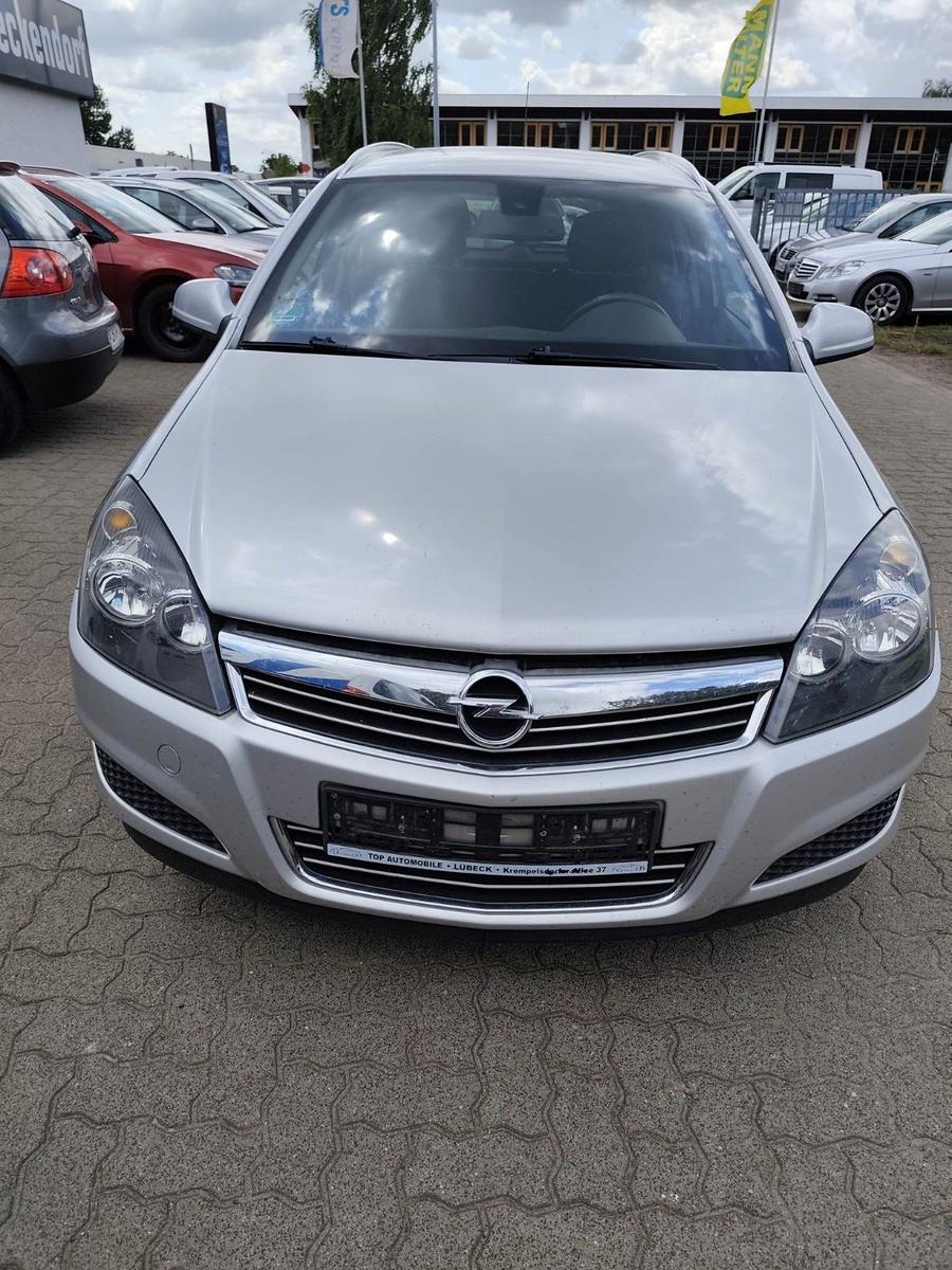 Opel Astra, 2010