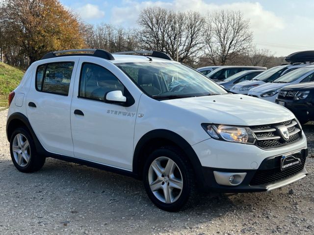 Dacia Sandero Stepway 0.9 T-GPL 90CV Laureate Pe