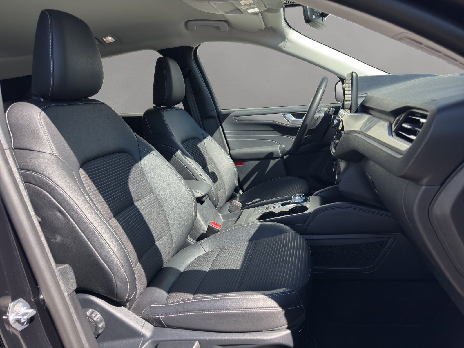 Fahrzeugabbildung Ford Kuga 2.5 PHEV Titanium X Aut./ACC/KAMERA/HUD/B&O