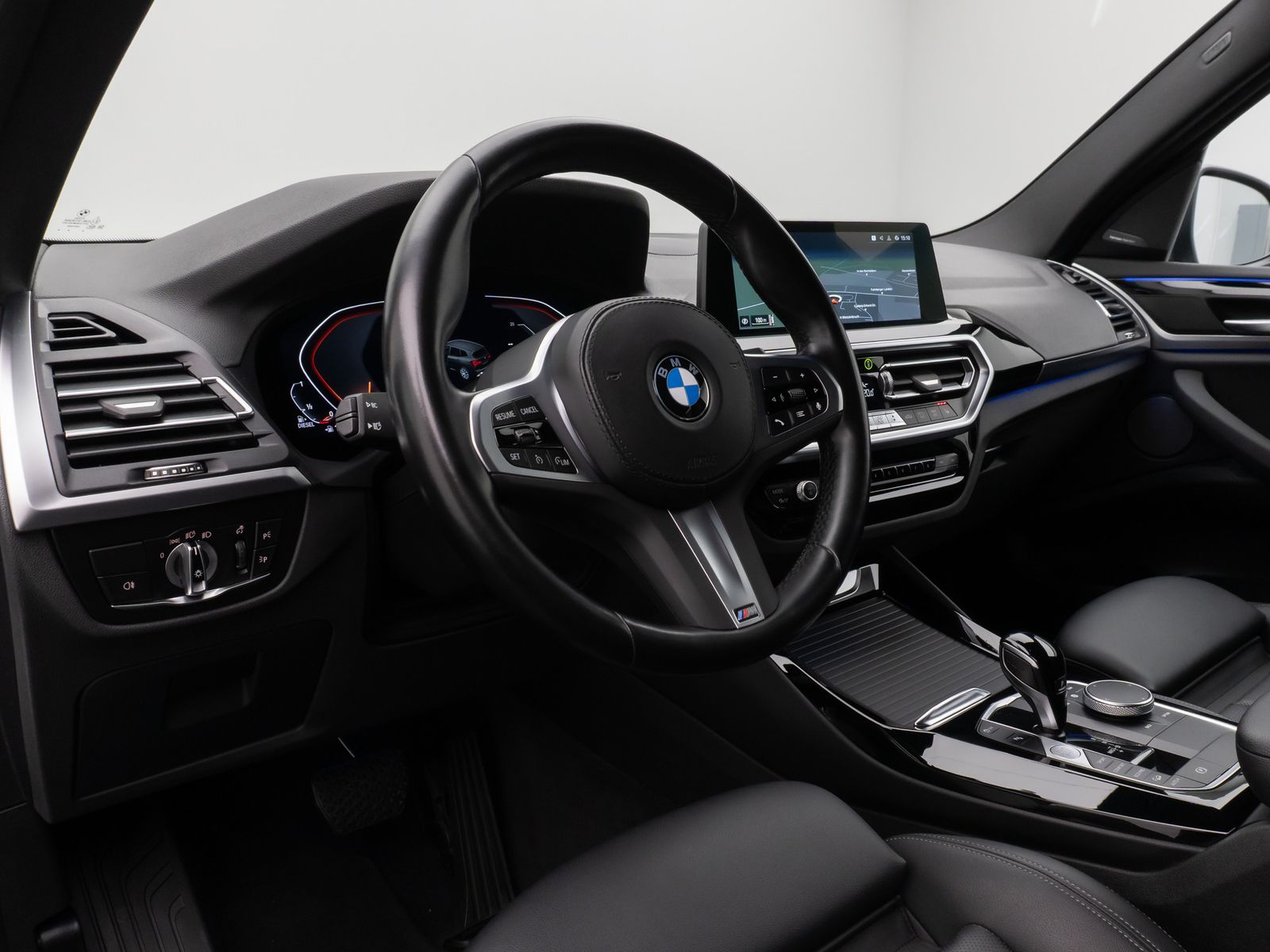 Fahrzeugabbildung BMW X3 xD20d Kamera DAB H/K M Sportfahrwerk 19Zoll