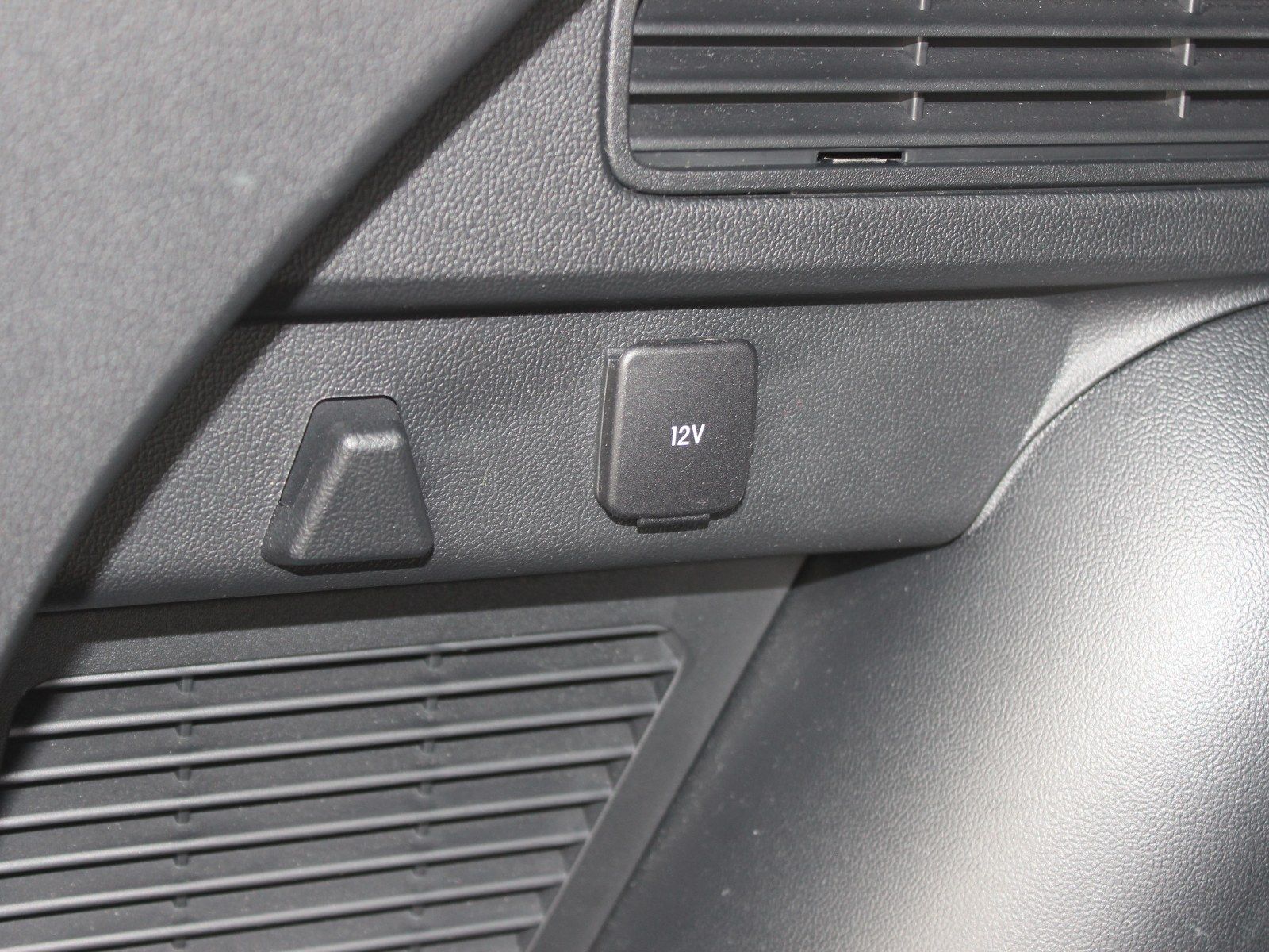Fahrzeugabbildung Ford Kuga Hybrid Titanium 2,5 Duratec