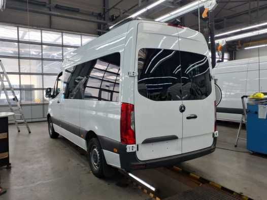 Fahrzeugabbildung Mercedes-Benz Sprinter 317 Kombi L2H2 Mobility Rollstuhl Lift