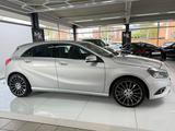 Mercedes-Benz A 200 A BlueEfficiency*ALU*NAVI*8 FACH* - gebrauchte Mercedes-Benz A 200 aus dem Jahr 2015