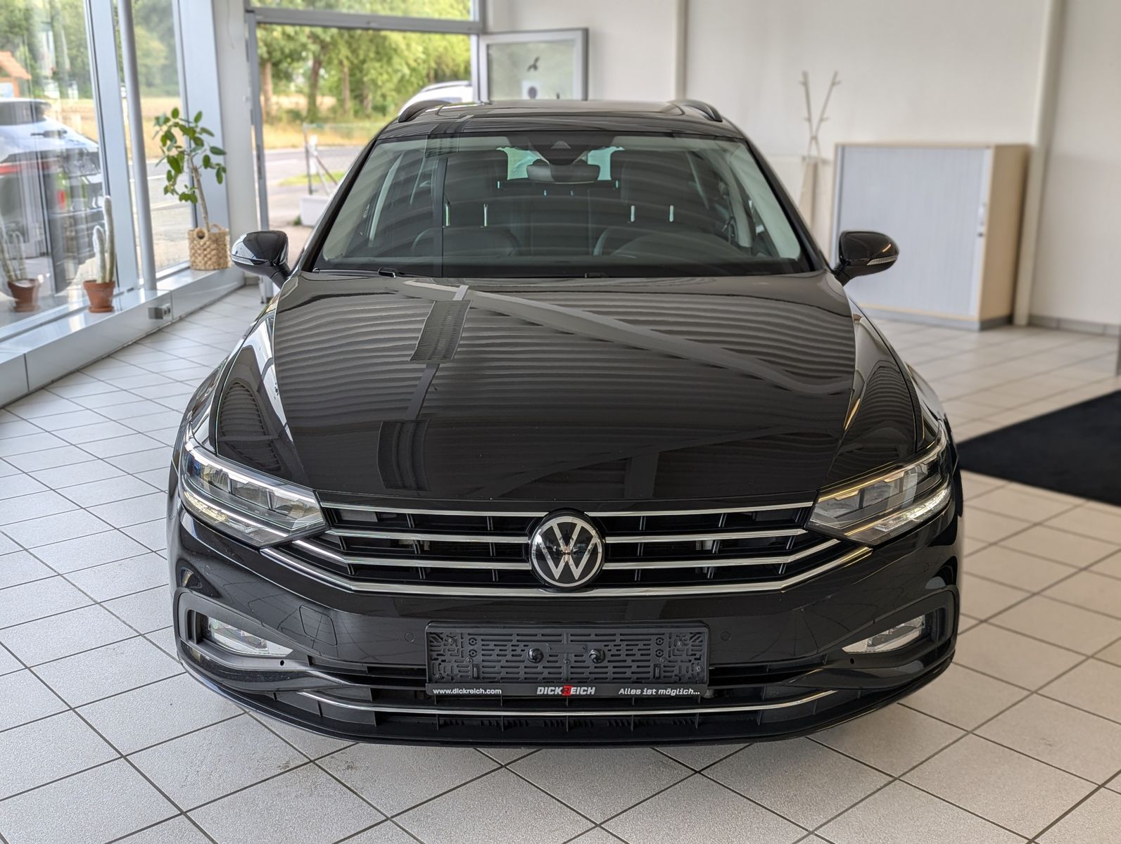 Fahrzeugabbildung Volkswagen Passat 2.0 Business Leder Pano Cam Standheizung