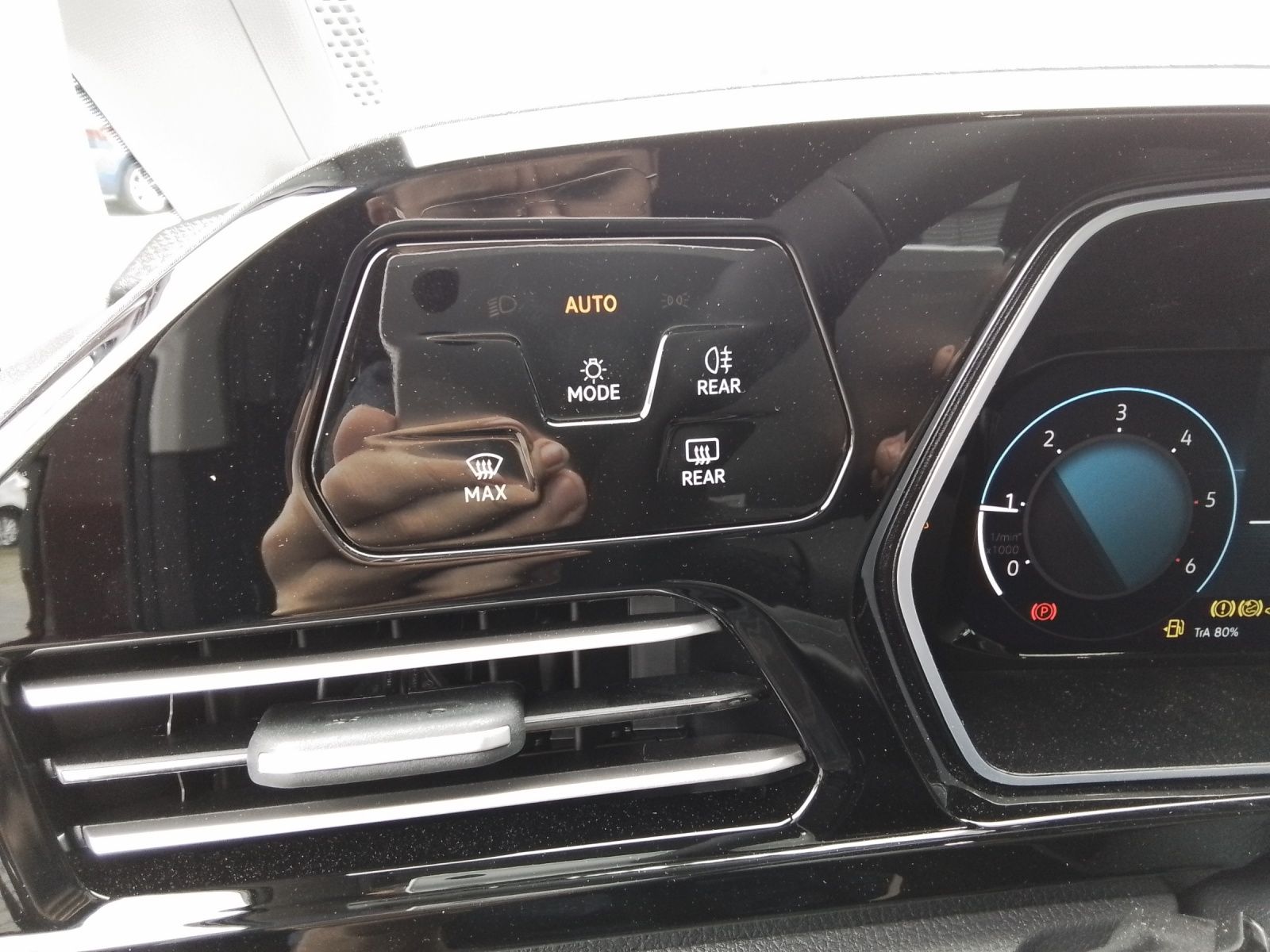 Fahrzeugabbildung Volkswagen Caddy TDI Style NAVI ACC KLIMA LED