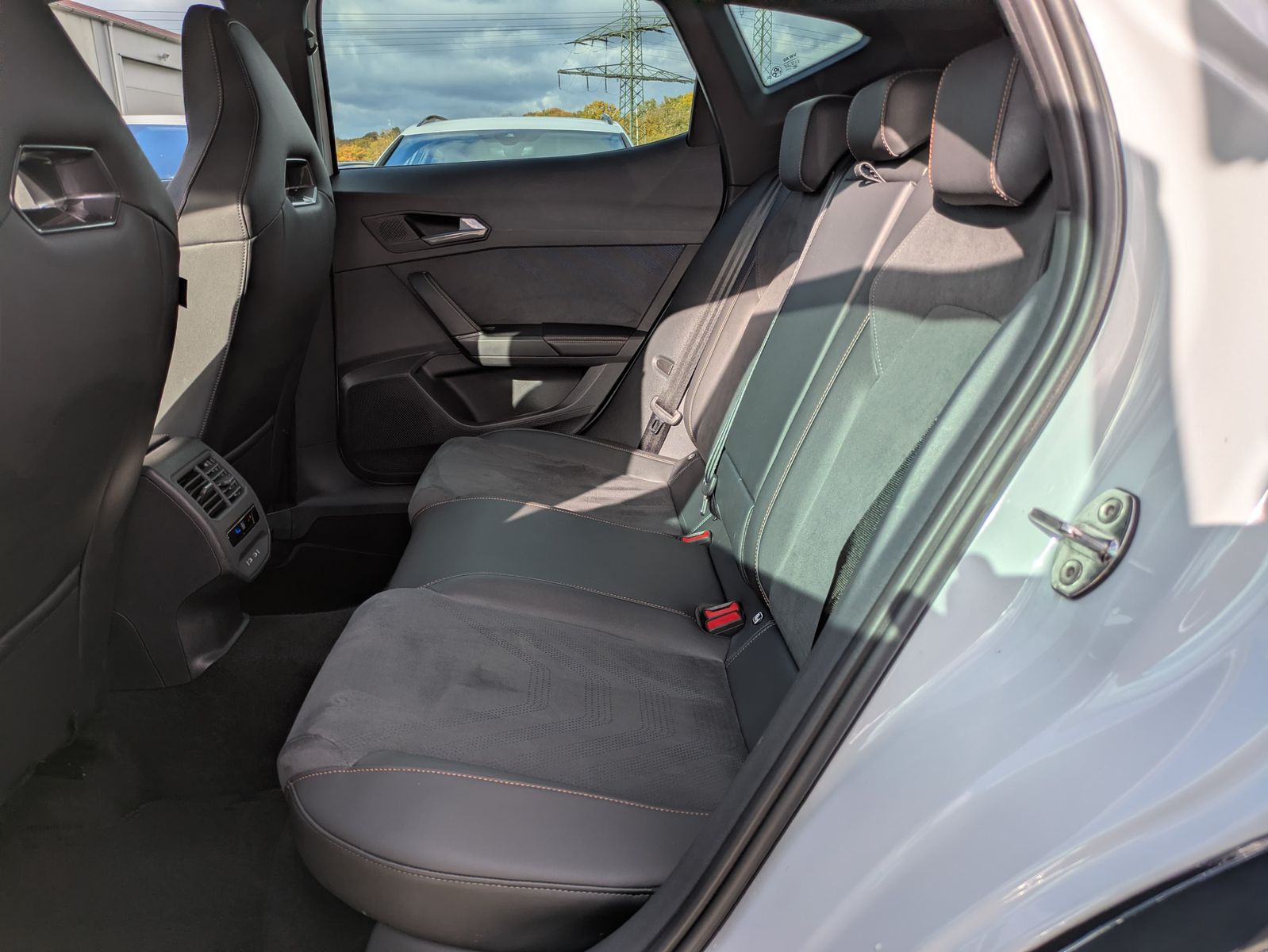 Fahrzeugabbildung CUPRA Formentor 1.5 eTSI ALCANTARA*DRIVE-XL*360°KAM