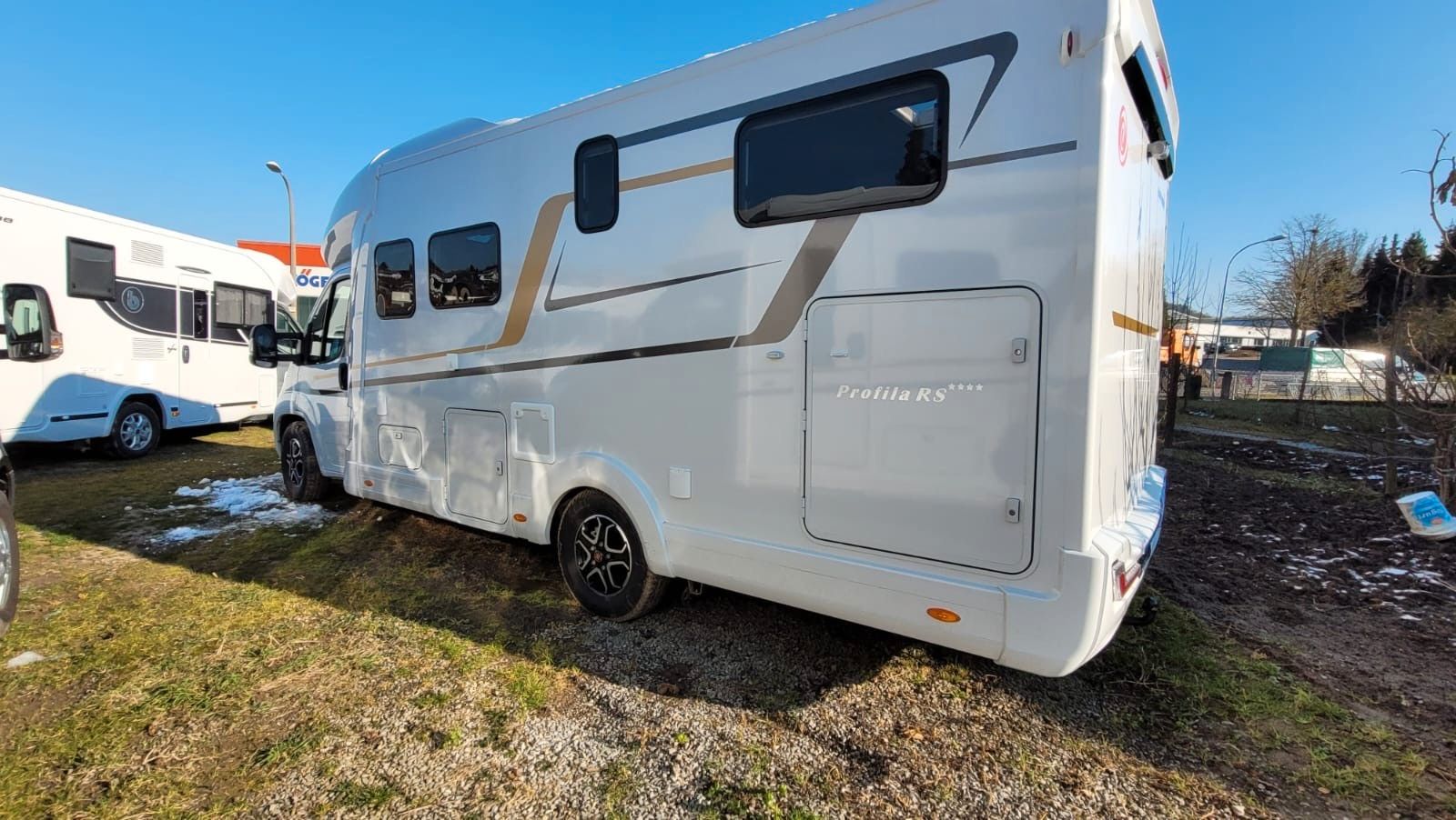 Fahrzeugabbildung Eura Mobil Profila RS 720 EF *Backofen, AHK*