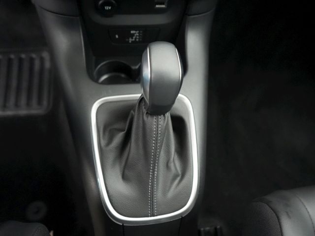 C3 SHINE PACK AT+LED LICHT+NAVI+RÜCKFAHRKAMERA+S