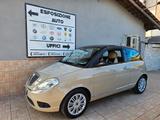 Lancia Ypsilon 1.4 77cv ADATTA X NEOPATENTATI - mit Benzin-Antrieb: Beige, Alcantara, Limousine
