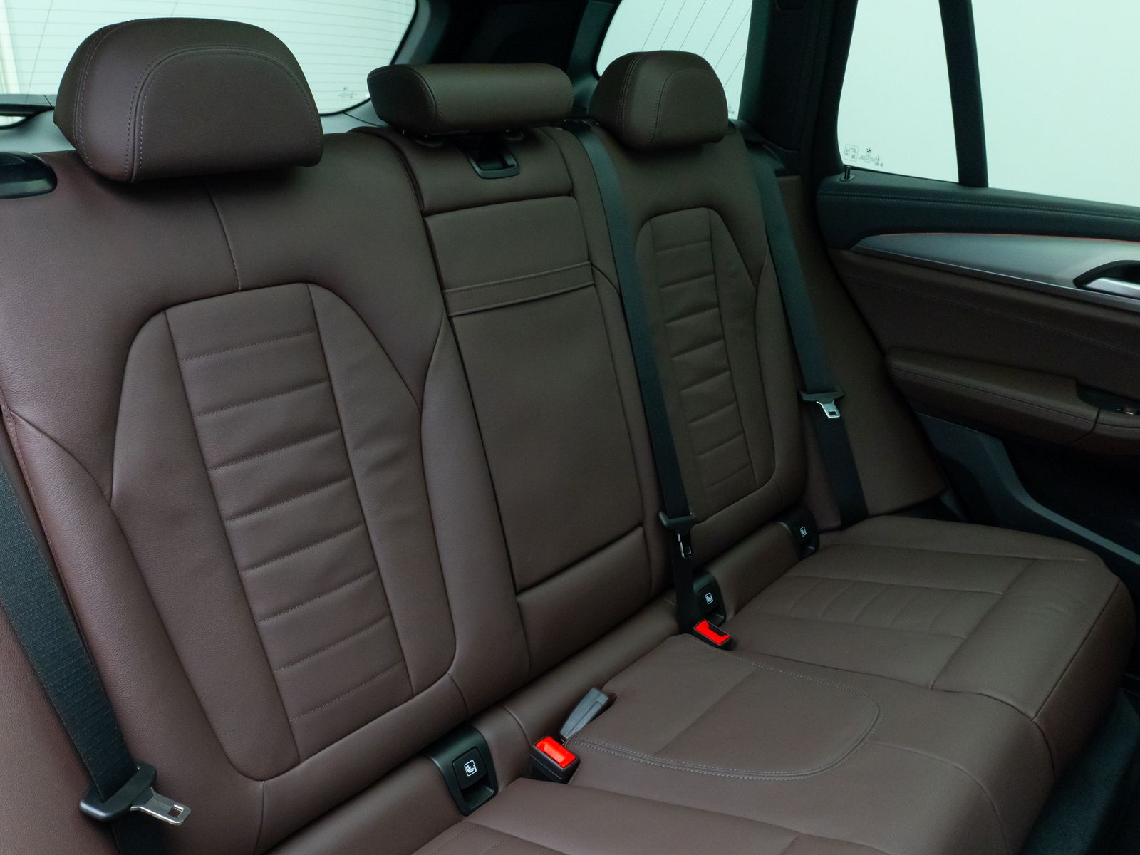 Fahrzeugabbildung BMW iX3 Impressive M Sport Panorama Kamera HUD H/K