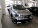 Volkswagen Tiguan Allspace 3x R-Line 4Motion 7-Sitzer H&K - VW Tiguan Allspace in Leipzig