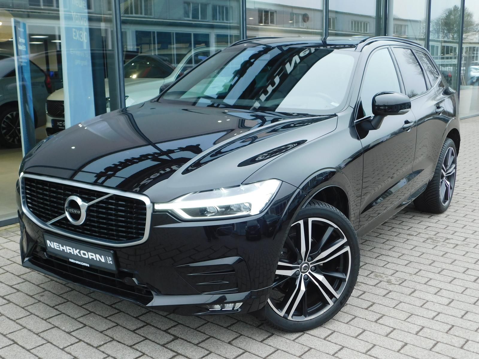 Fahrzeugabbildung Volvo XC60 D4 R-Design