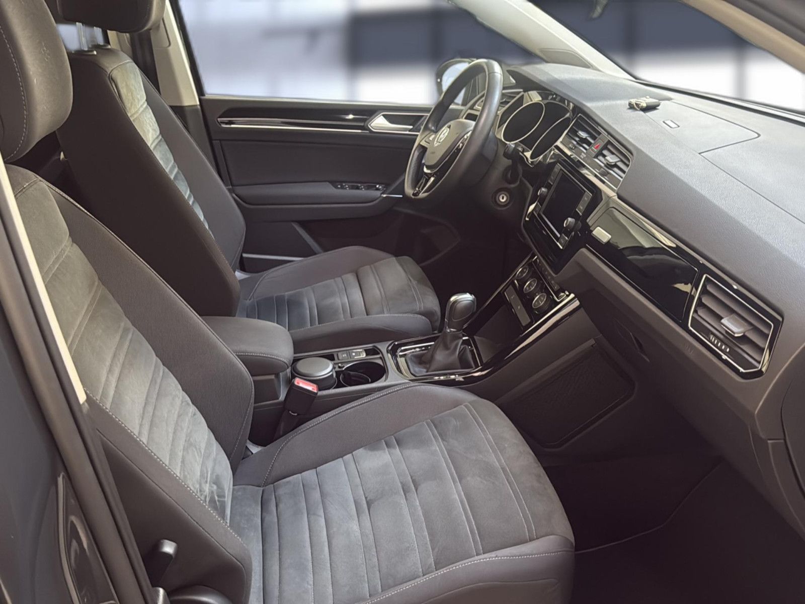 Fahrzeugabbildung Volkswagen Touran Highline BMT/Start-Stop/ Unfallfrei