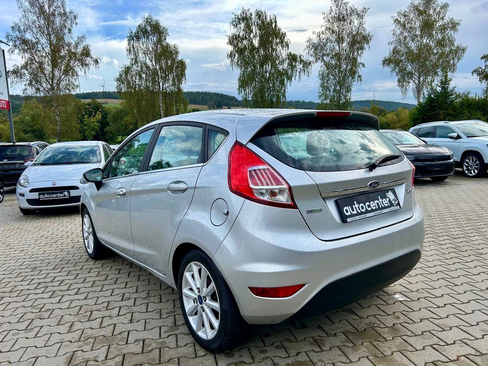 Fahrzeugabbildung Ford Fiesta Titanium