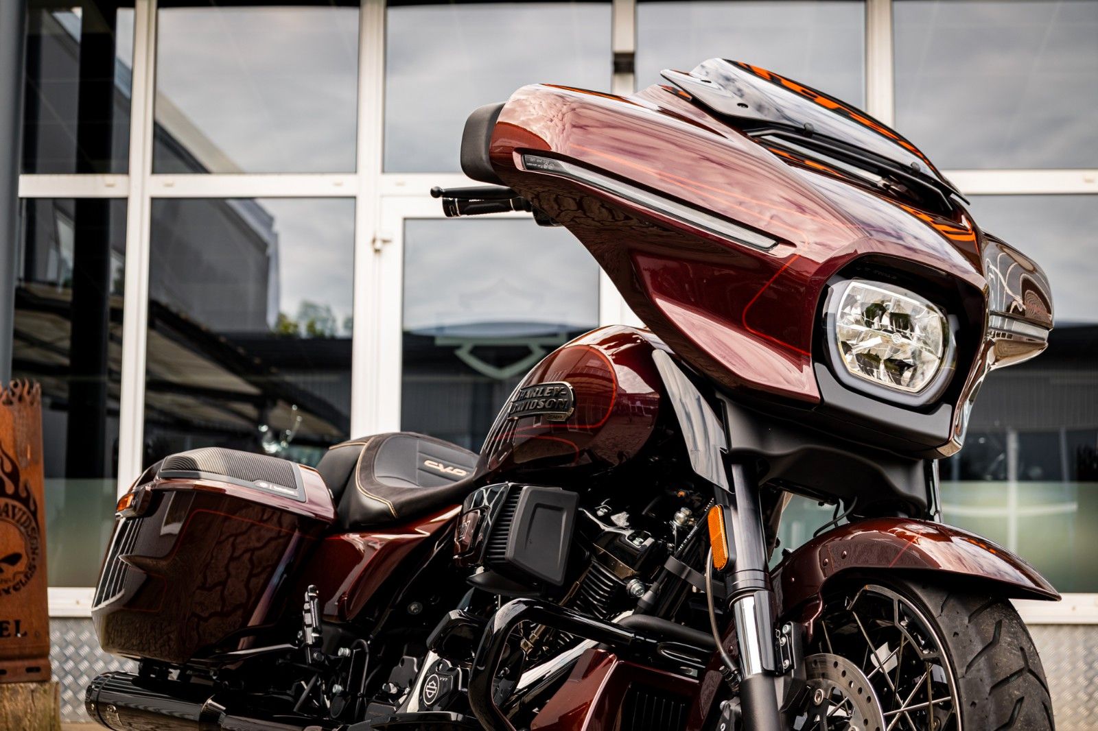 Fahrzeugabbildung Harley-Davidson CVO Street Glide FLHXSE 121 Cui - Jekill & Hyde