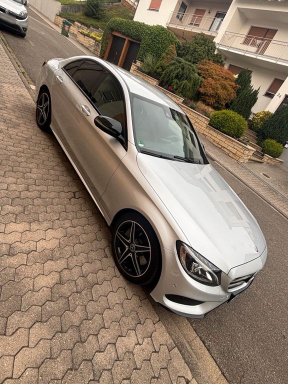 Image of Mercedes-Benz C 300