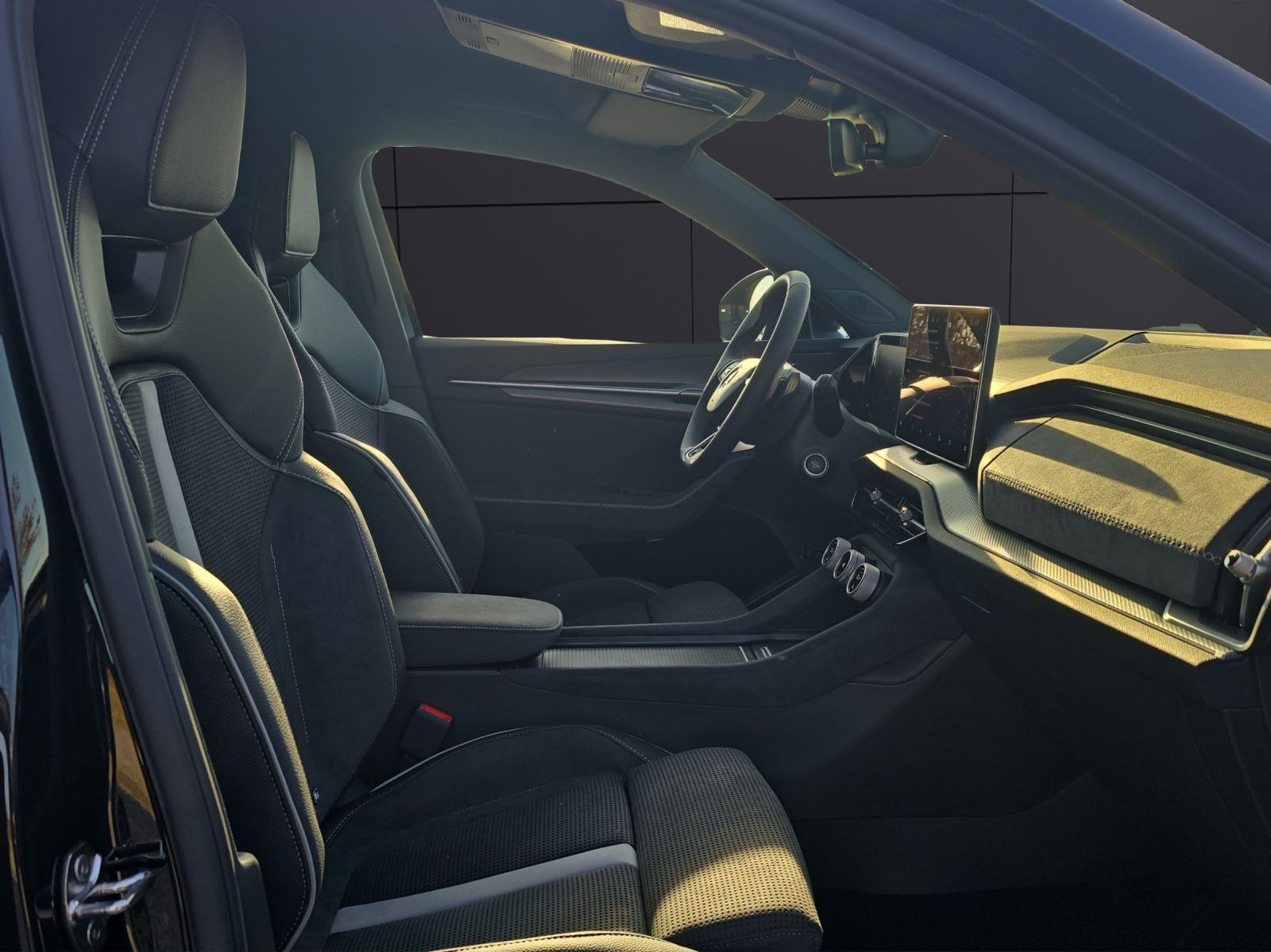 Fahrzeugabbildung SKODA Kodiaq Sportline 2.0 TDI  4x4 DSG AHZV STANDHZG