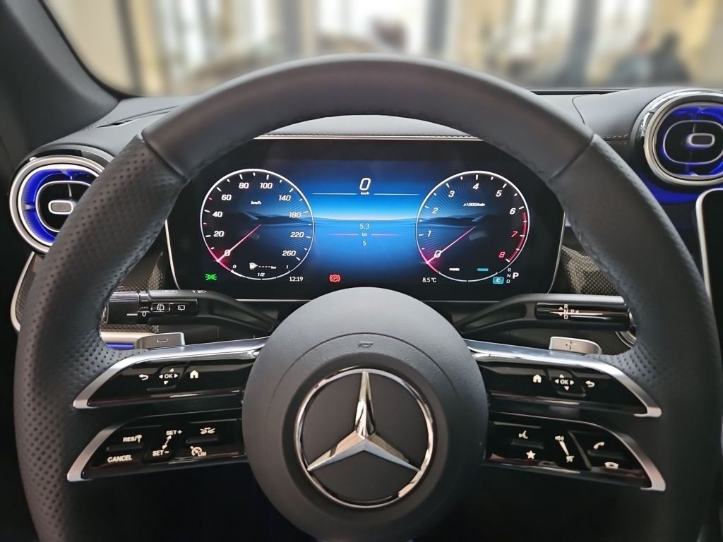 Fahrzeugabbildung Mercedes-Benz GLC 200 4MATIC +AMG-LINE+NIGHT+PANORAMADACH+AHK+