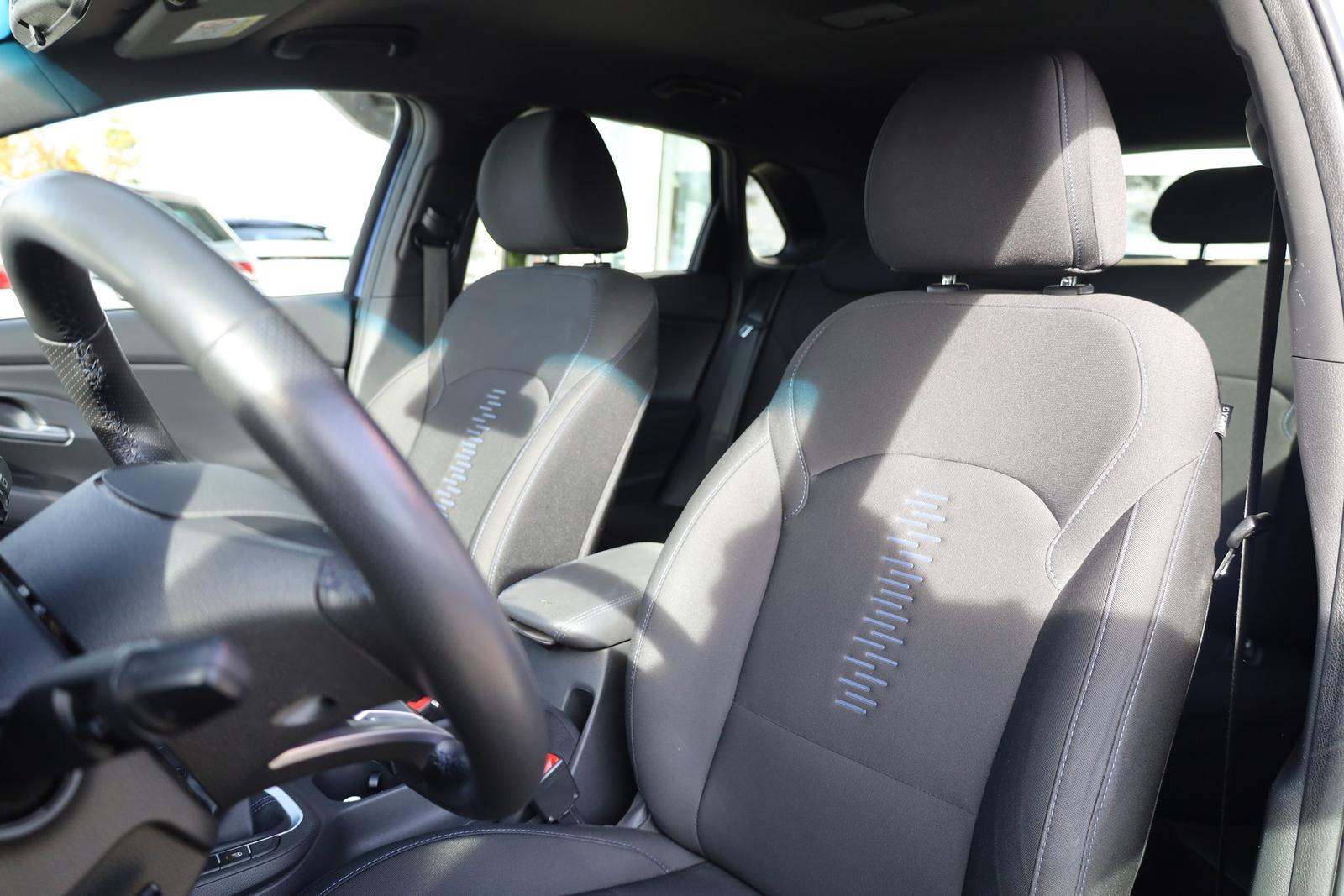 Hyundai i30 1.4 T-GDI Passion + LED Navi Kamera DAB USB
