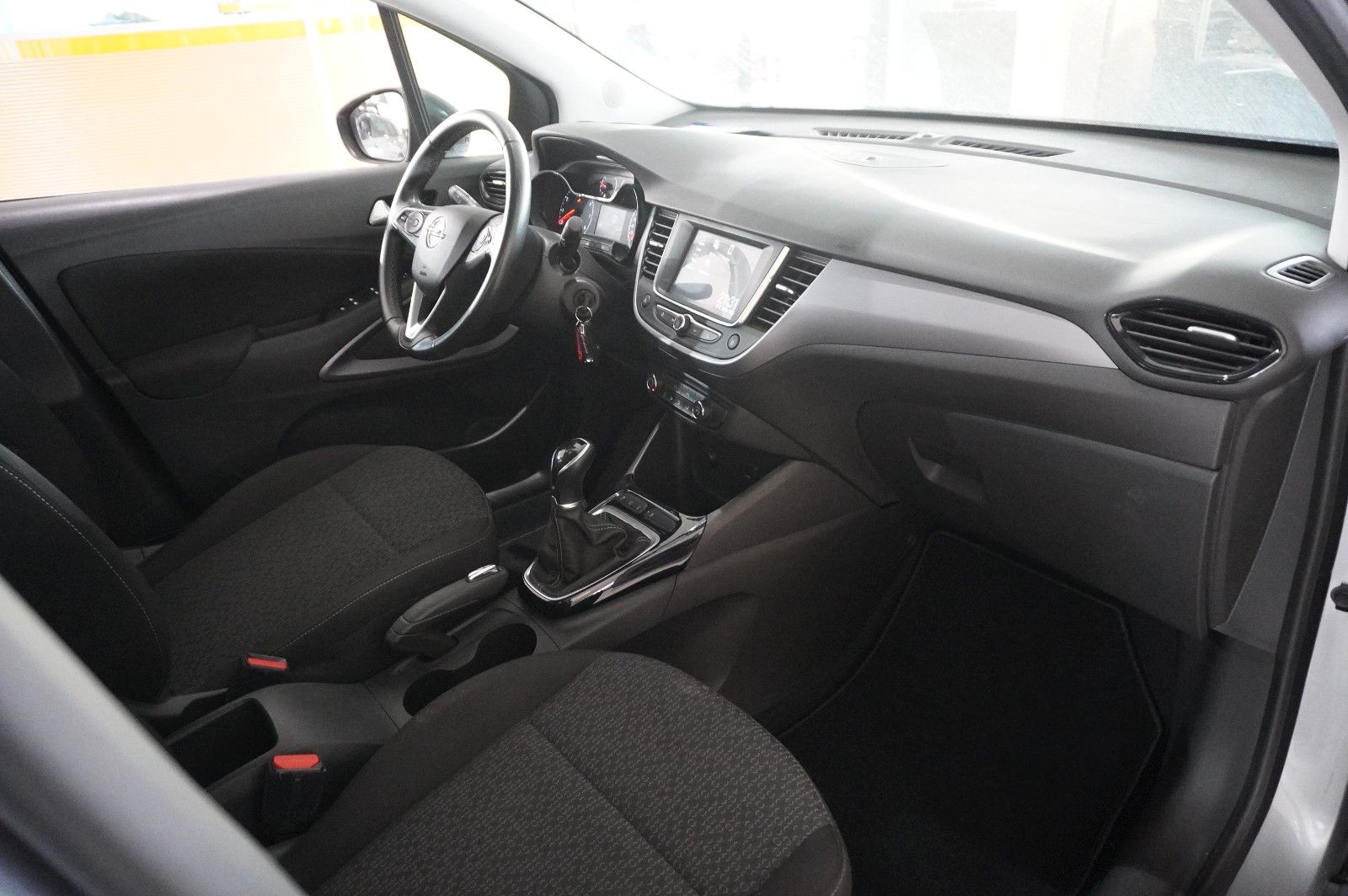 Fahrzeugabbildung Opel Crossland (X) 1.2 EDITION NAVI/LED/KAMERA/DAB+