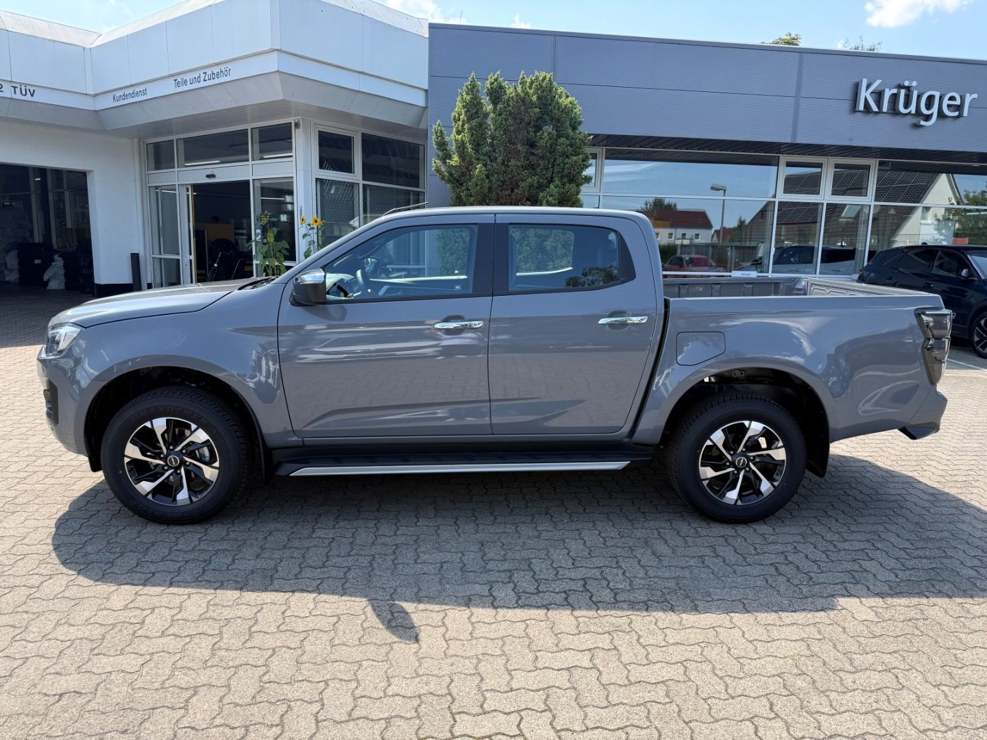 Fahrzeugabbildung Isuzu D-Max Double Cab 2.2 Turbo 4WD LSE