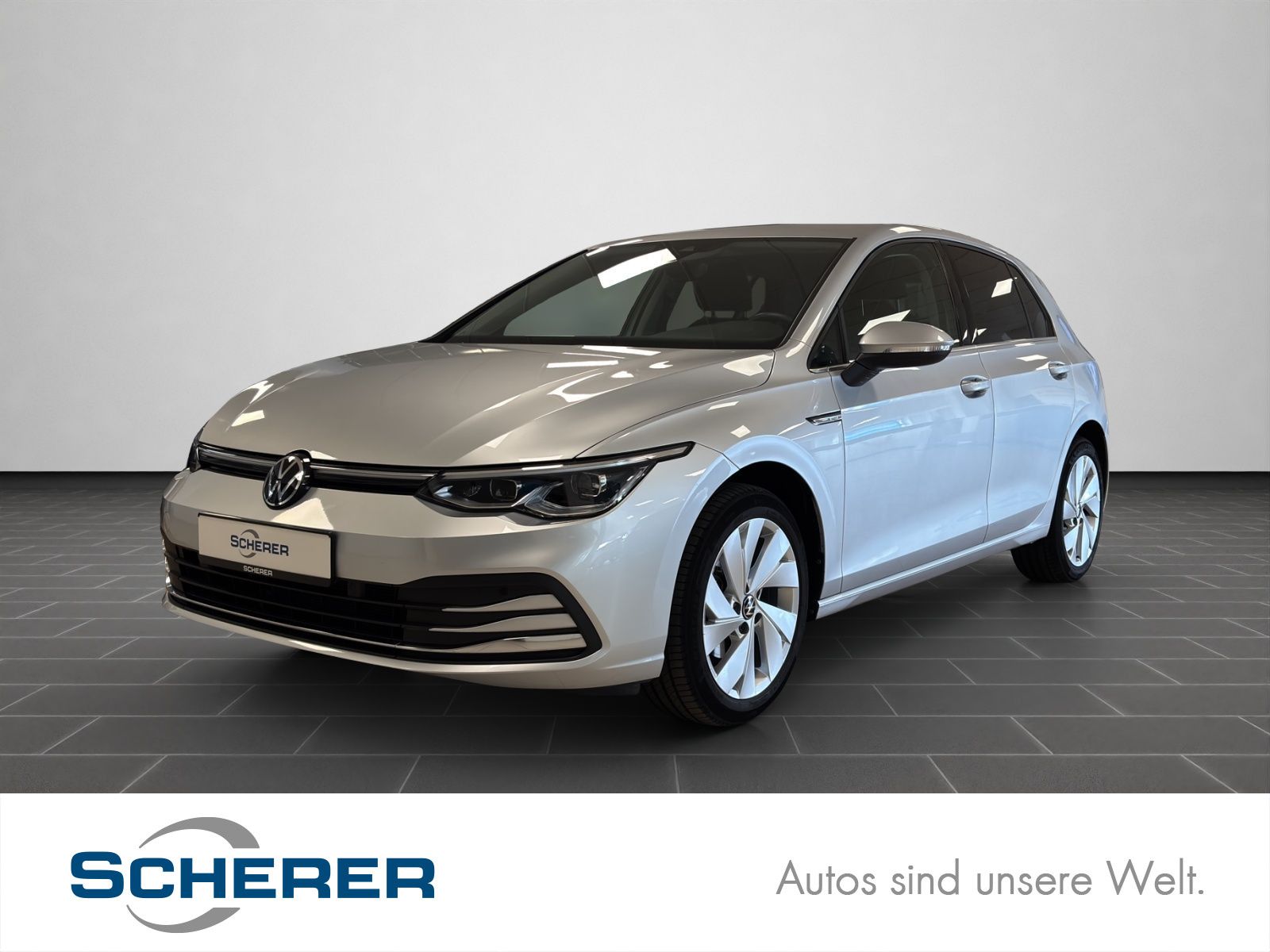 Volkswagen Golf VIII 1.5 eTSI Style DSG NAVI SHZ APP RearVi